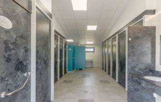 interieur-bloc-sanitaire.jpg
